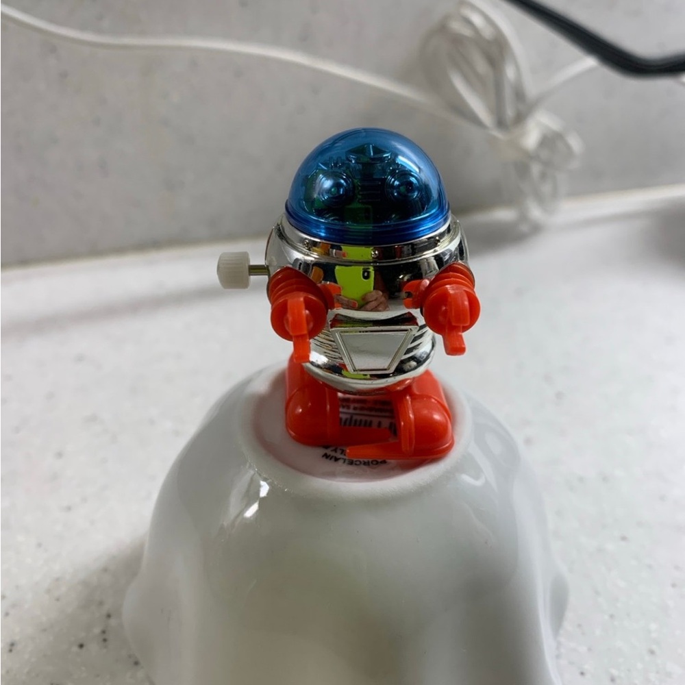Vintage 1977 Tomy Rascals Wind Up Walking Toy Robot Works-excellent condition
